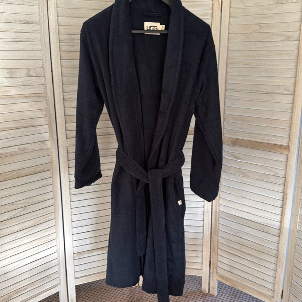 UGG Men’s Robe Size M/L NWOT